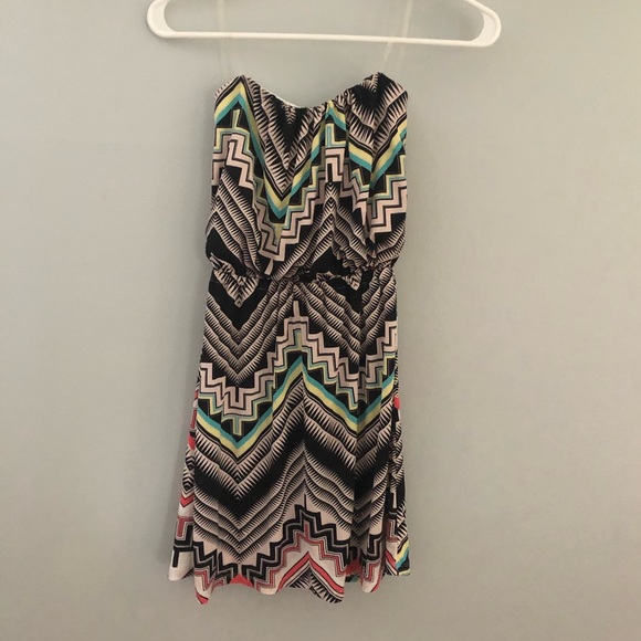 Dresses & Skirts - Strapless summer sundress